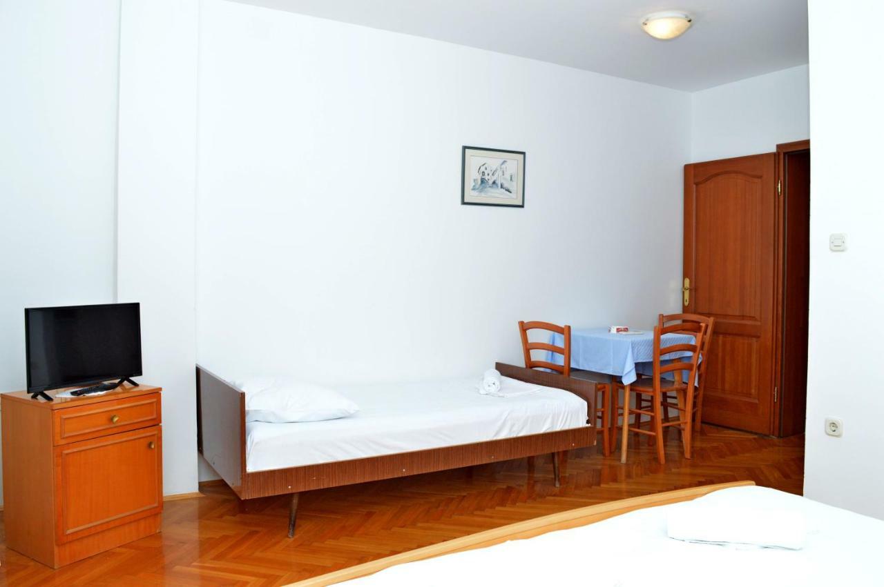 Apartmani Macak II Новалья Экстерьер фото